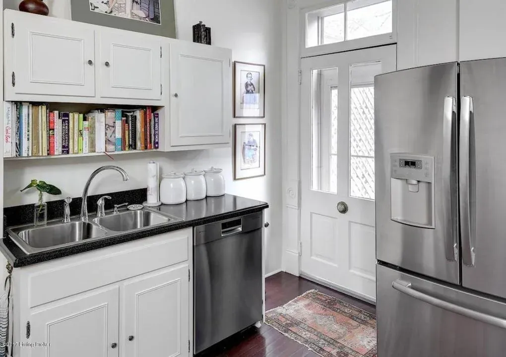 Cherokee Residence architecture view 3